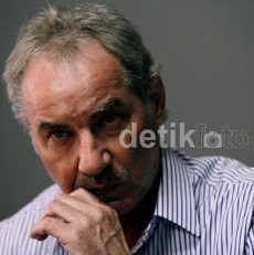 Jadi Ketua BTN, La Nyalla Mungkin Akan Panggil Riedl untuk Latih Timnas