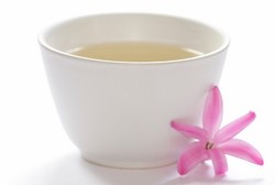 Teh Putih Berkhasiat Hambat Virus Flu Burung?