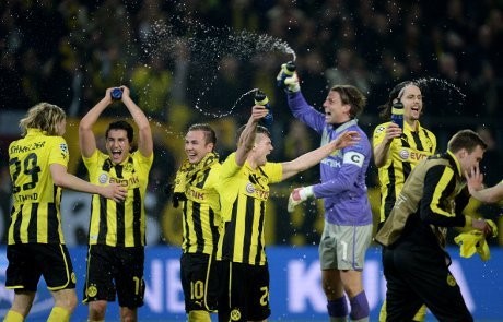 Malaga Luar Biasa, tapi Dortmund Layak Lolos