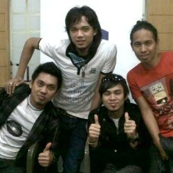 Yuk, Nge-Rock Bareng Zigaz di LIVECHATkustik Siang Ini!