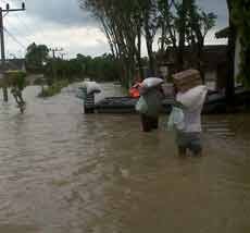 Banjir Luapan Bengawan Meluas, Empat Desa di Tuban Terisolir
