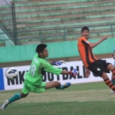 Cerita Memalukan Persibo di Hong Kong
