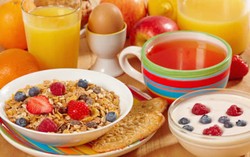 Yogurt dan Oatmeal, Sarapan Sehat Agar Tubuh Ramping