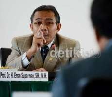 Ketua KY Beri Pengarahan Pada 50 Hakim di Bandung