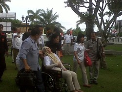 Kecapekan, Novi Pingsan di Pelantikan Pengurus Gerindra DIY