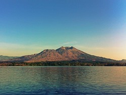Burufly, Berbagi Keindahan Indonesia Lewat Foto
