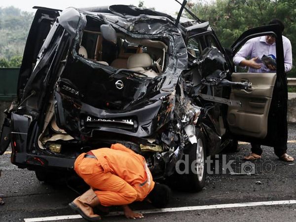 Dahsyatnya Tabrakan di Tol Purbaleunyi