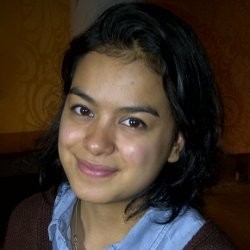 Seriusi Musik, Eva Celia Ingin Berkarya dengan Jujur