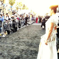 Agnes Monica Eksis di Red Carpet Premiere Film Tom Cruise Oblivion
