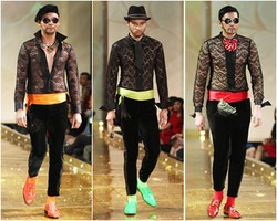 Adjie Notonegoro Tampilkan Busana Pria Transparan di Kemang Fashion Week