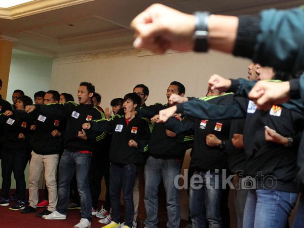 Tim Karate Indonesia Dilepas ke Filipina