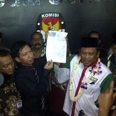 Pilgub Jatim, Pasangan Independen Eggi-Sihat Daftar ke KPU