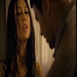 Uli Auliani Bicara Adegan Ciumannya dengan Bintang Twilight Kellan Lutz