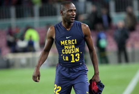 Abidal Ingin Bertahan di Barca Abidal Ingin Bertahan di Barca