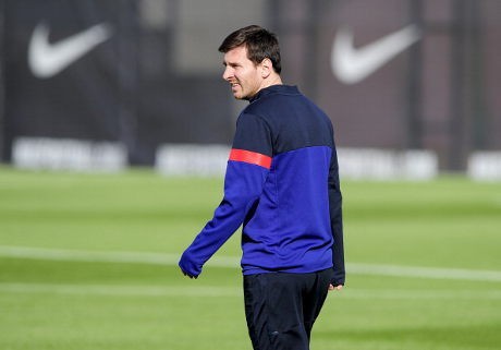 Ibra: Punya Bakat Alami, Messi Lebih Baik dari Ronaldo