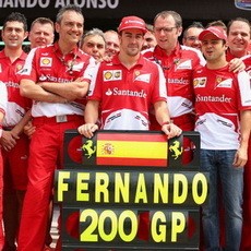 Alonso Ingin Akhiri Karier di Ferrari