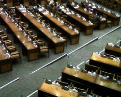 224 Anggota DPR Bolos di Paripurna Terakhir Masa Sidang III