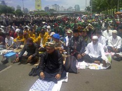 Lompati Pagar DPR, 2 Mahasiswa Uhamka Pendemo RUU Ormas Ditangkap