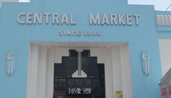 Serunya jalan-jalan di negeri Upin-Ipin