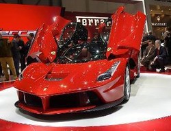 Fernando Alonso Bantu Kembangkan Mesin LaFerrari
