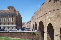 Ssst, Ada Jalan Rahasia di Vatikan