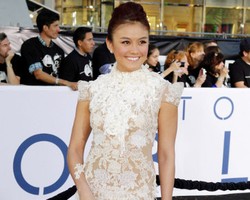 Dipakai Agnes Monica, Gaun Mel Ahyar Eksis di Premier Film Tom Cruise