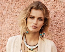 Eksotisme Model Edita Vilkeviciute di Katalog Terbaru Mango