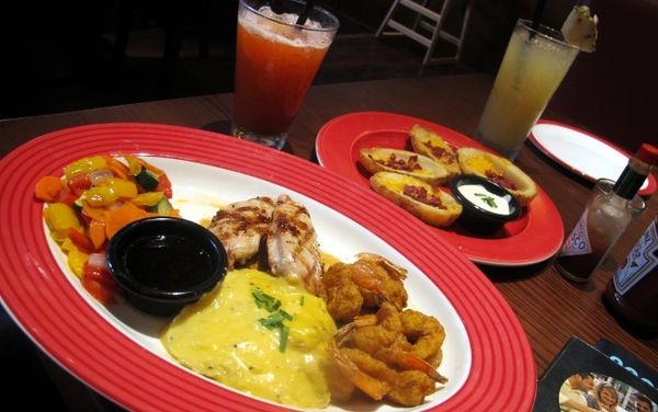 Melewatkan Jumat Malam Di T.G.I. Fridays
