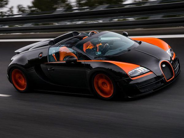 Roadster Terkencang Dunia