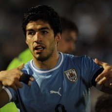 Media Uruguay Sebut Suarez Bereaksi karena Jara Remas Kemaluannya