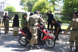Puluhan Perempuan di Lhokseumawe Terjaring Razia Duduk Ngangkang di Motor