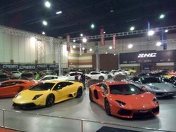 19 Mobil Super Mejeng di Accelera Auto Contest Surabaya