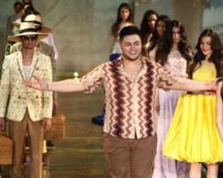 Koleksi Busana Pria Ivan Gunawan Didominasi Warna Pastel Bergaya Italia