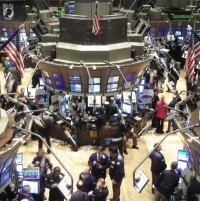 Wall Street Melemah Pasca Cetak Rekor Tertinggi