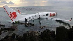 Cegah Pencemaran, Avtur di Sayap Lion Air akan Disedot Sebelum Evakuasi