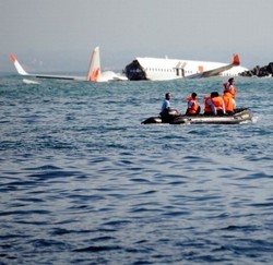 Ini Hasil Temuan Komisi V di Lokasi Kecelakaan Lion Air di Bali