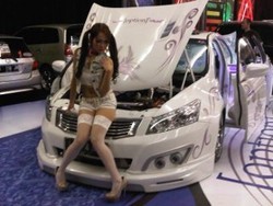 Mini Bar Bikin Sedan Accord Terlihat Romantis