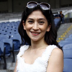 Hamil Besar, Shelomita Masih Lenggak-lenggok di Catwalk