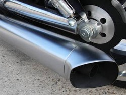 Pengendara Motor Tewas Gara-gara Knalpot Berisik