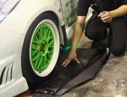 Karbon Fiber yang Ringan & Anti Pecah