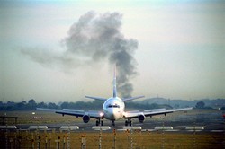 Pesawat Dalam Kondisi Darurat, Harus Bagaimana?