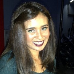 Ayushita Santai Pacaran Jarak Jauh 