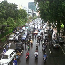 Demo Bonek Macetkan Jalanan Surabaya
