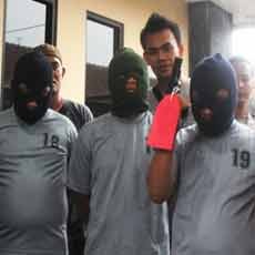 Spesialis Perampok Nasabah Bank Bersenpi Ditembak