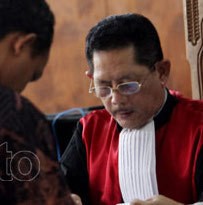 Dicopot MA, Ketua Majelis Pailit Telkomsel Hanya Melambaikan Tangan