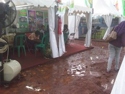 Banjir dan Becek, Pameran Rumah Murah di Bekasi Ditinggal Para Pengunjung