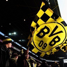 Ratusan Suporter Dortmund Berkemah Dua Malam demi Tiket Liga Champions