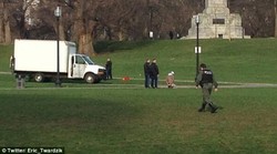  FBI Buru Man in Black Terkait Bom di Boston