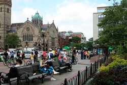 Lokasi Bom Boston Dikenal Sebagai Destinasi Wisata