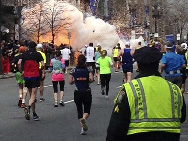 2 Bom Meledak di Garis Finis Boston Marathon